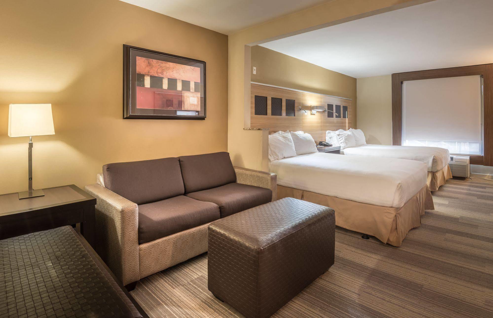 Holiday Inn Express Hotel & Suites Plano West - Frisco By Ihg Exterior photo