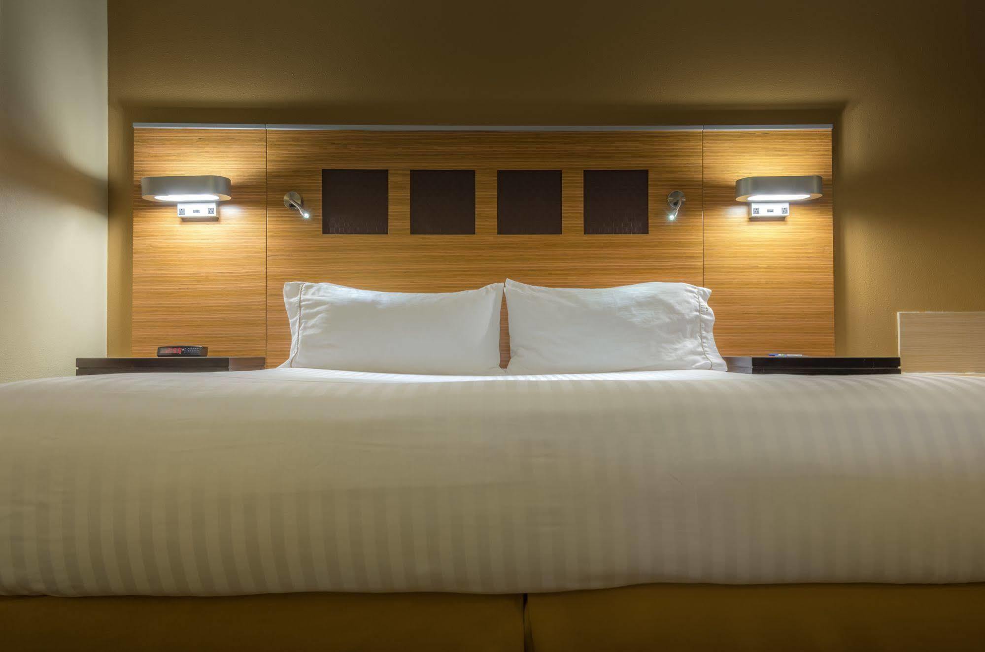 Holiday Inn Express Hotel & Suites Plano West - Frisco By Ihg Exterior photo