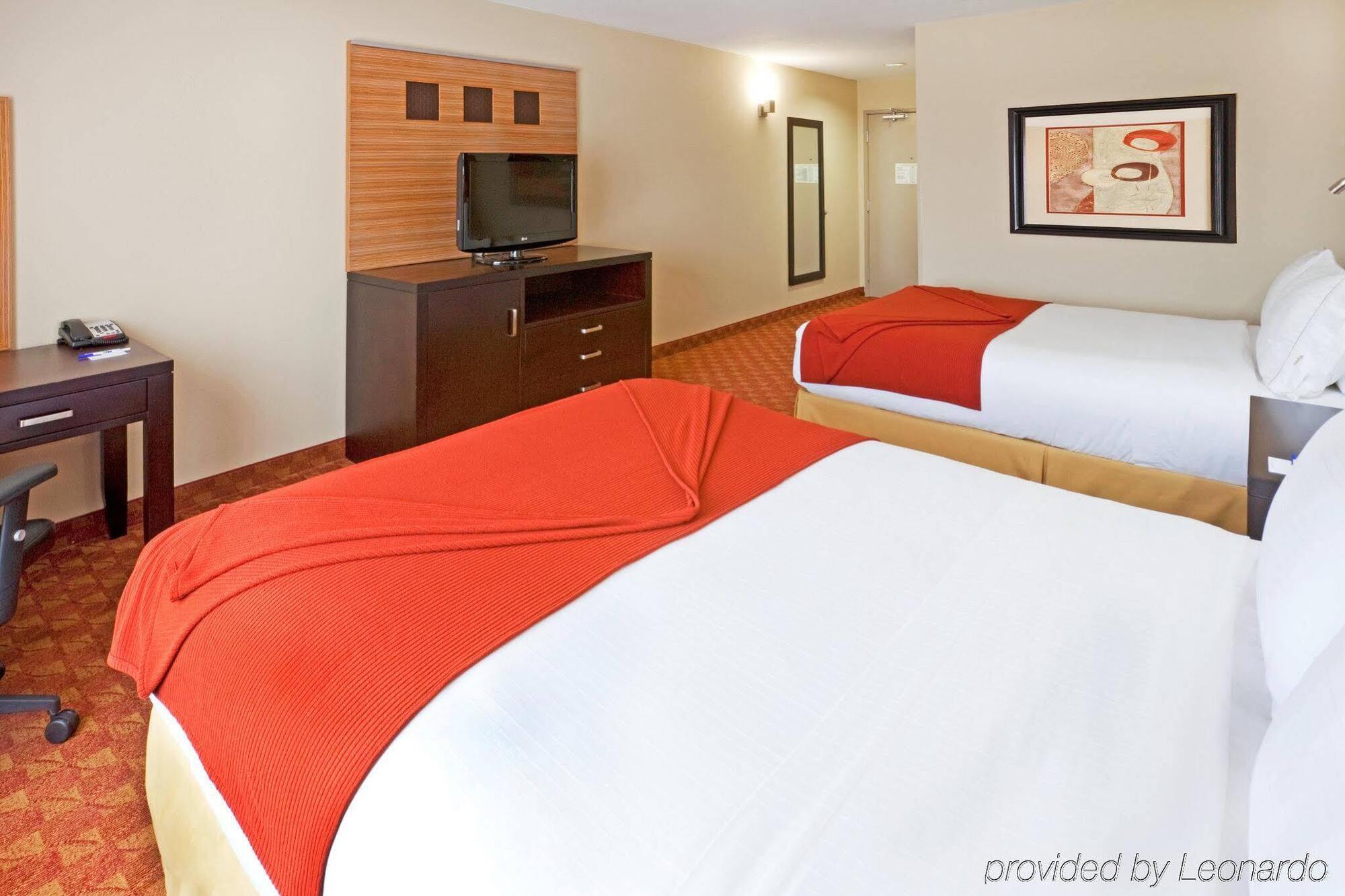 Holiday Inn Express Hotel & Suites Plano West - Frisco By Ihg Exterior photo