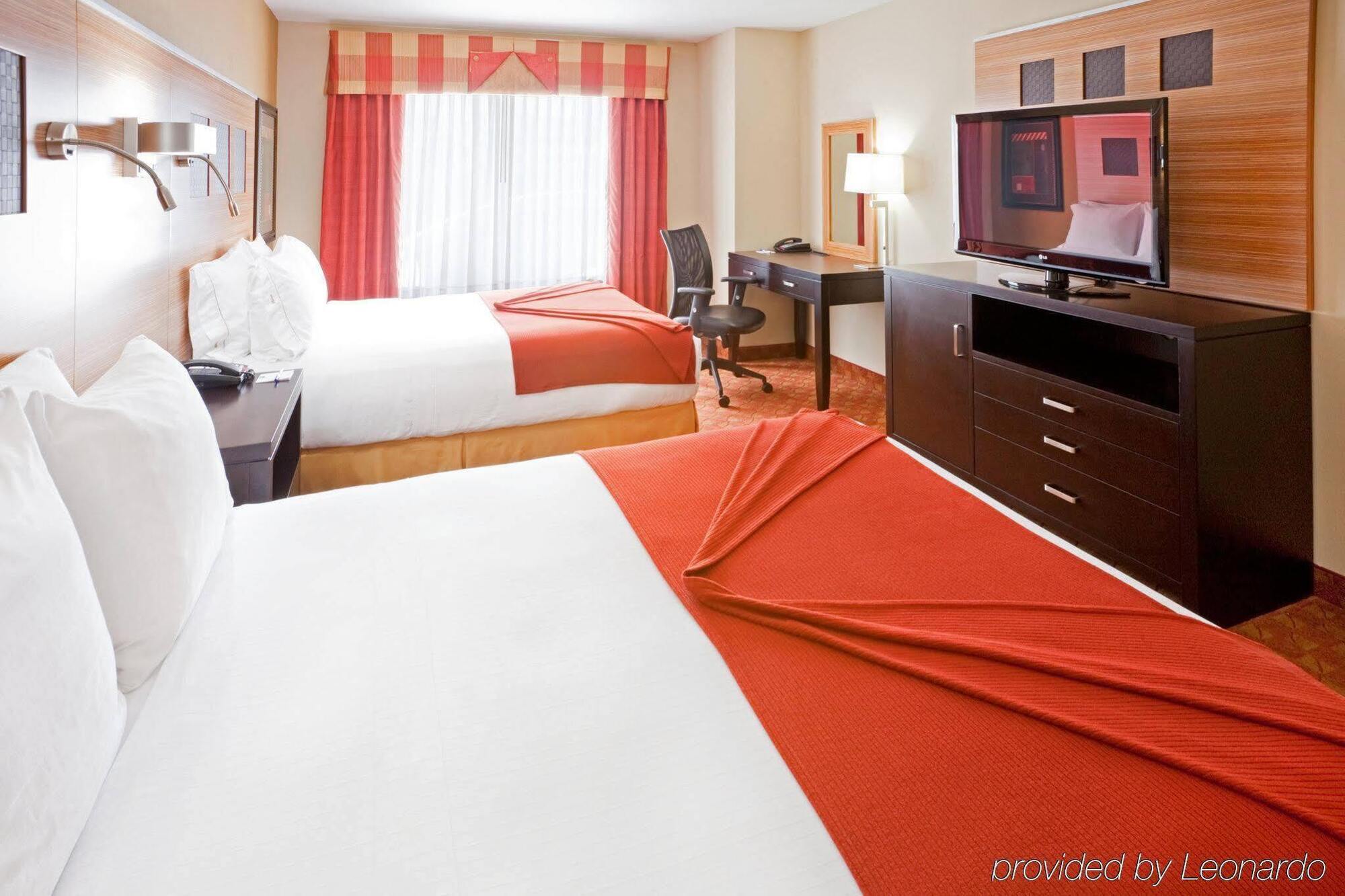 Holiday Inn Express Hotel & Suites Plano West - Frisco By Ihg Exterior photo